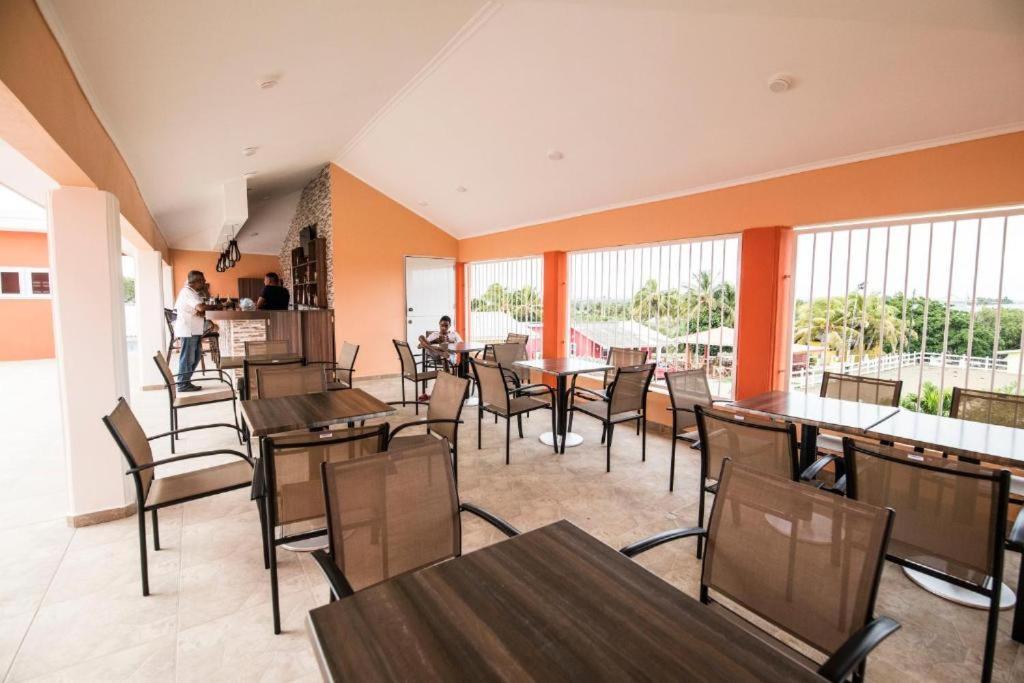 Omira Apartment Suites Willemstad Kültér fotó
